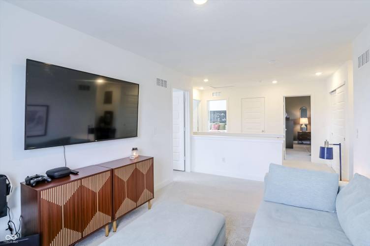 Listing Image 38