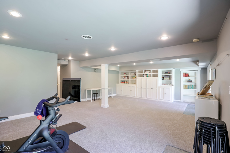 Listing Image 53