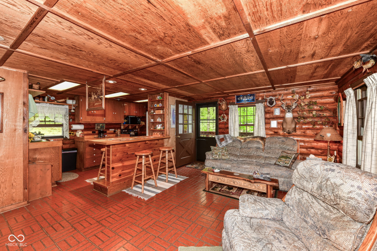 Listing Image 14
