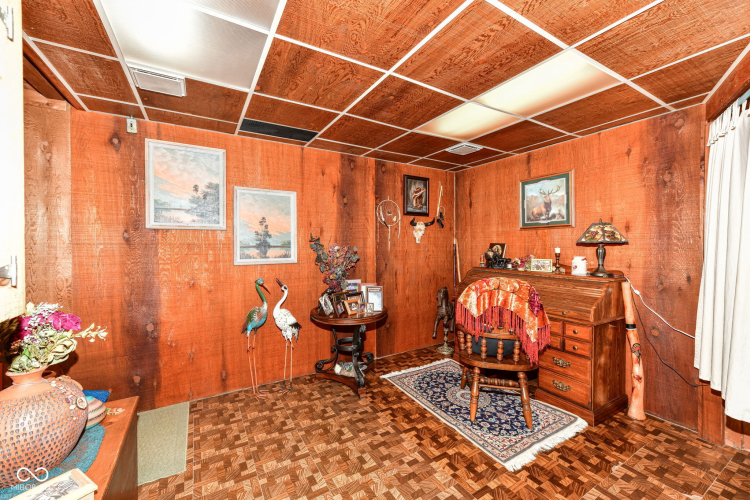Listing Image 25