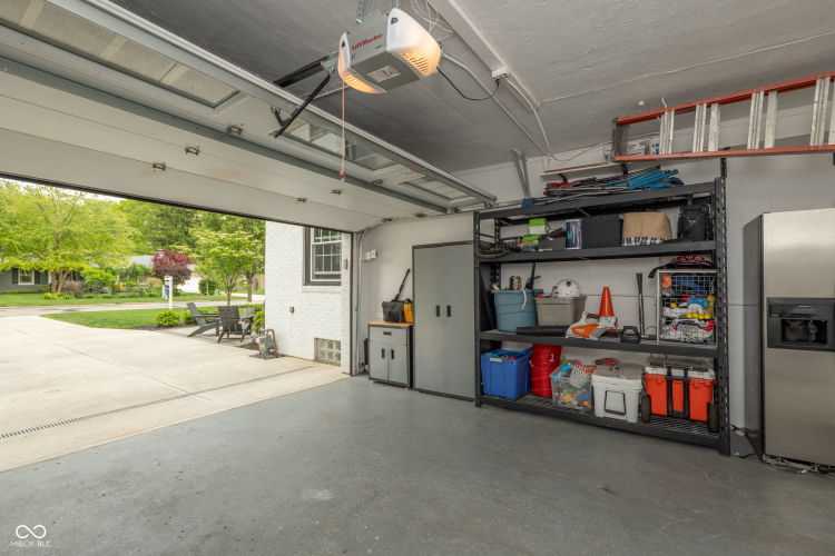 Listing Image 52