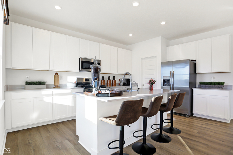 Listing Image 15