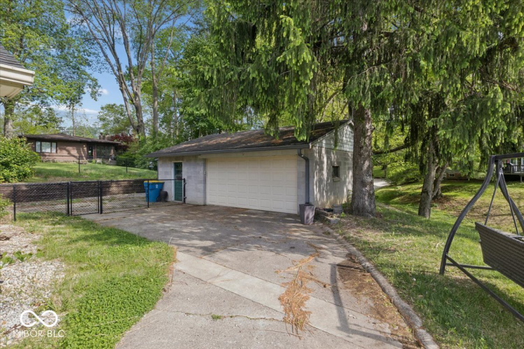 Listing Image 44