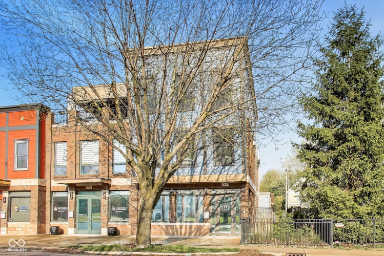 Listing Image 2
