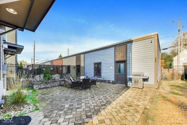 Listing Image 58