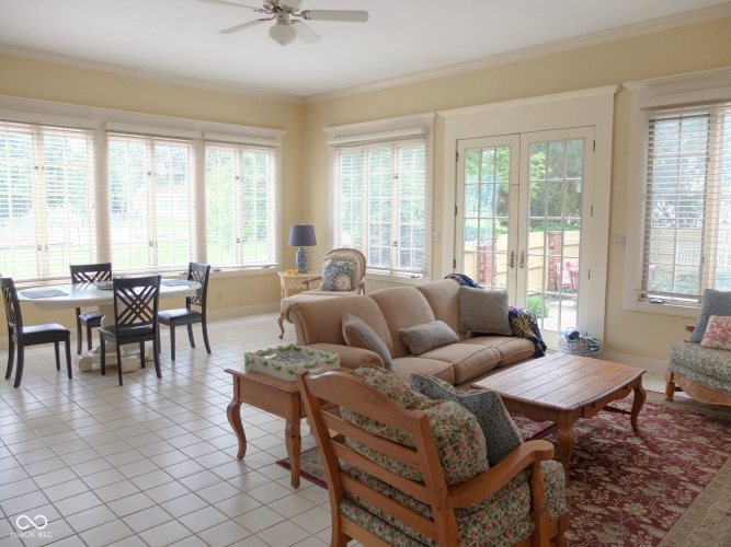 Listing Image 20