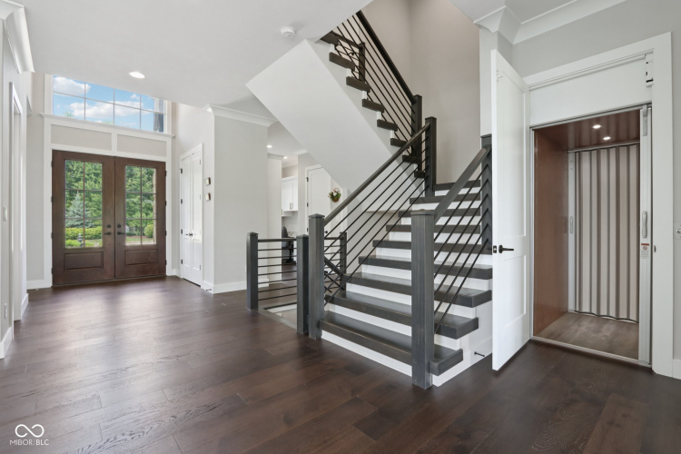 Listing Image 10