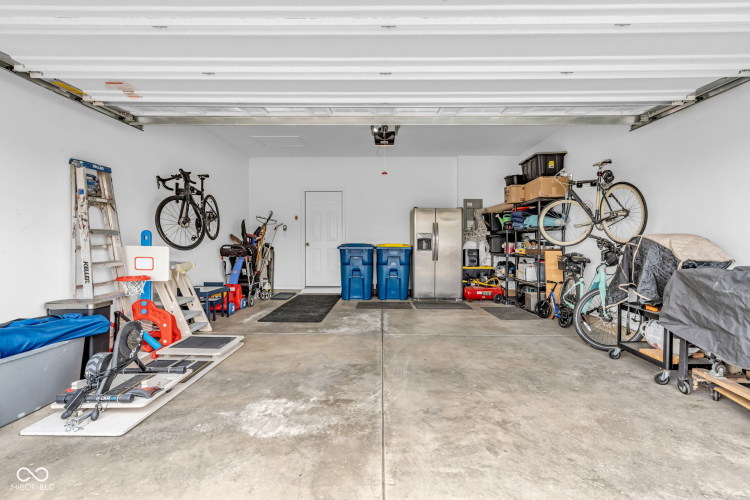 Listing Image 44