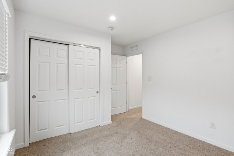 Listing Image 24