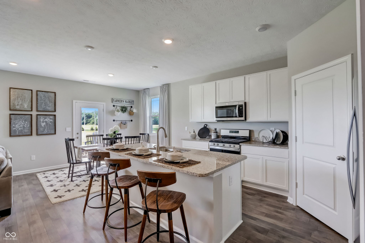 Listing Image 15