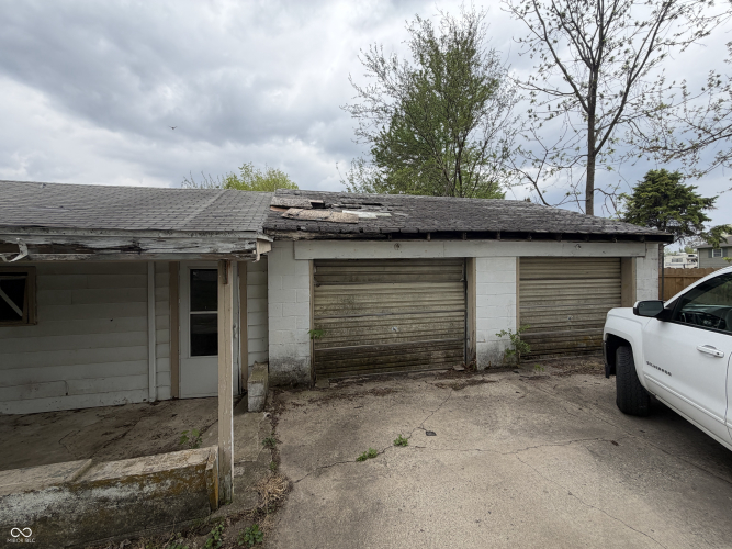 Listing Image 8