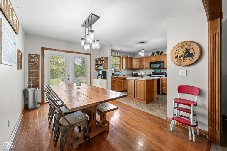 Listing Image 13