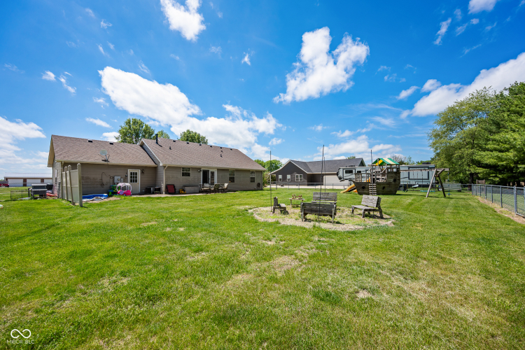 Listing Image 56