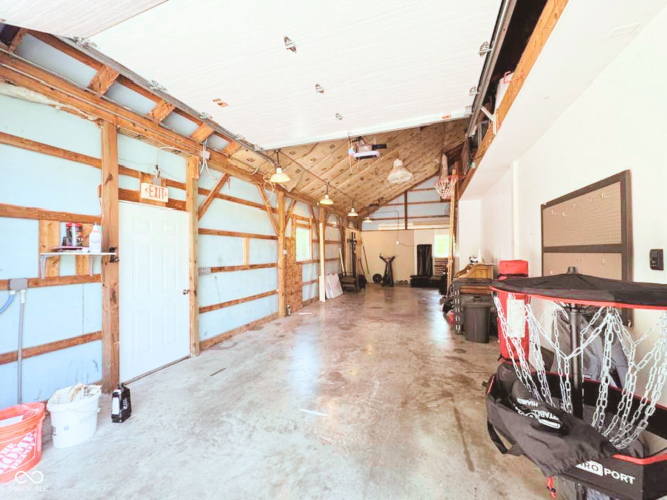 Listing Image 41