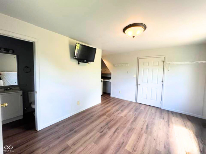 Listing Image 47