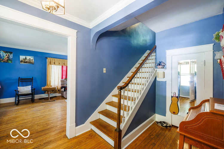 Listing Image 11