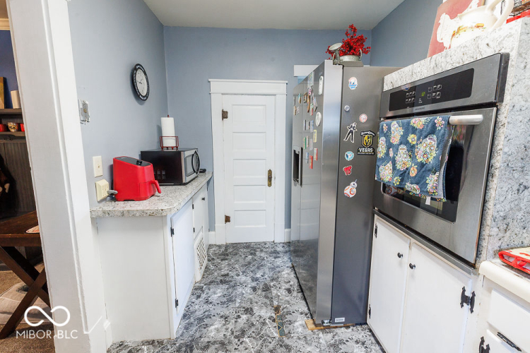 Listing Image 18