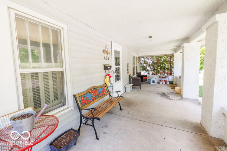 Listing Image 10