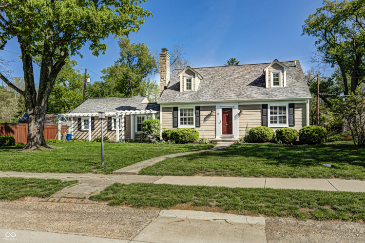 Listing Image 3