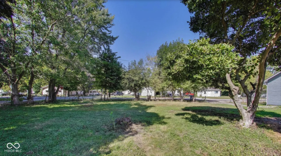 Listing Image 14