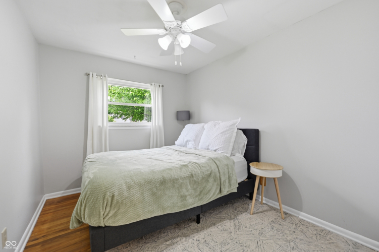 Listing Image 22