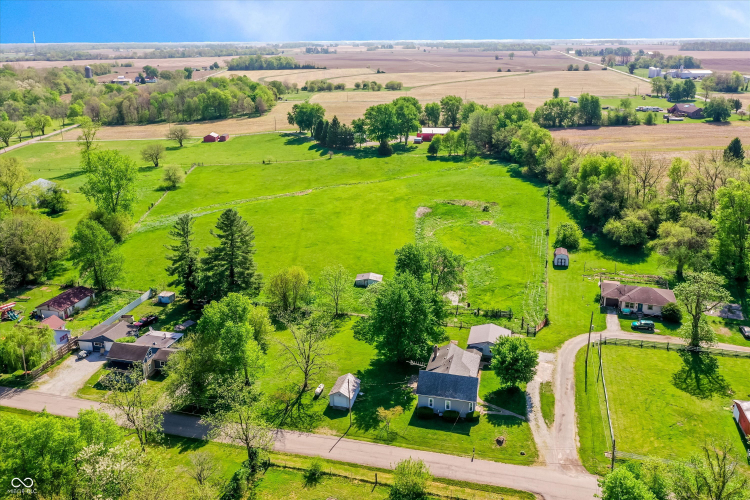 Listing Image 44