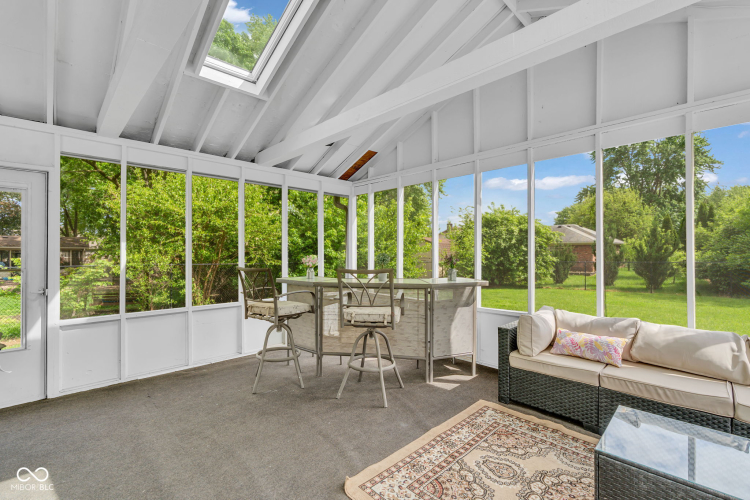Listing Image 23
