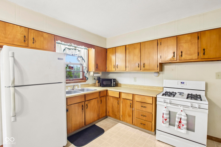 Listing Image 14