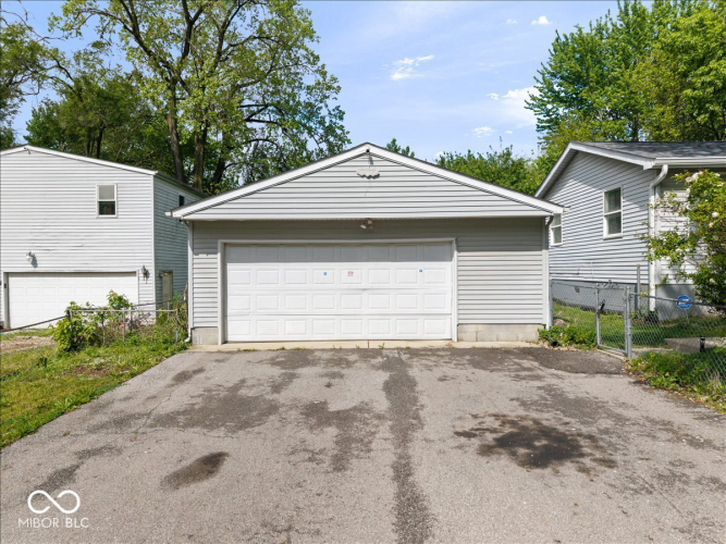 Listing Image 24