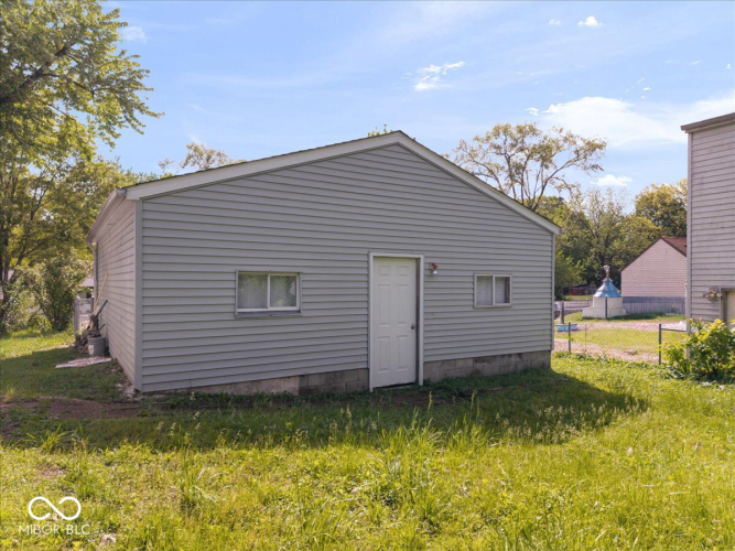 Listing Image 28