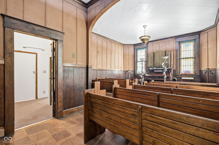 Listing Image 13