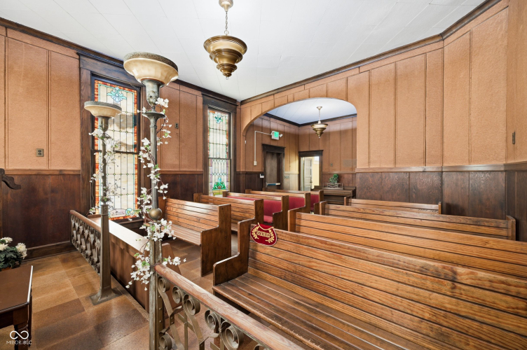 Listing Image 14