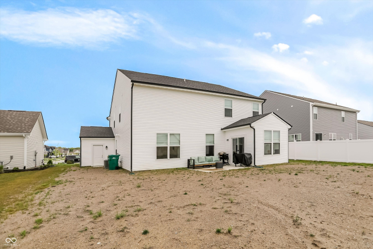 Listing Image 63