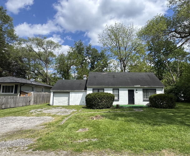 Listing Image 4