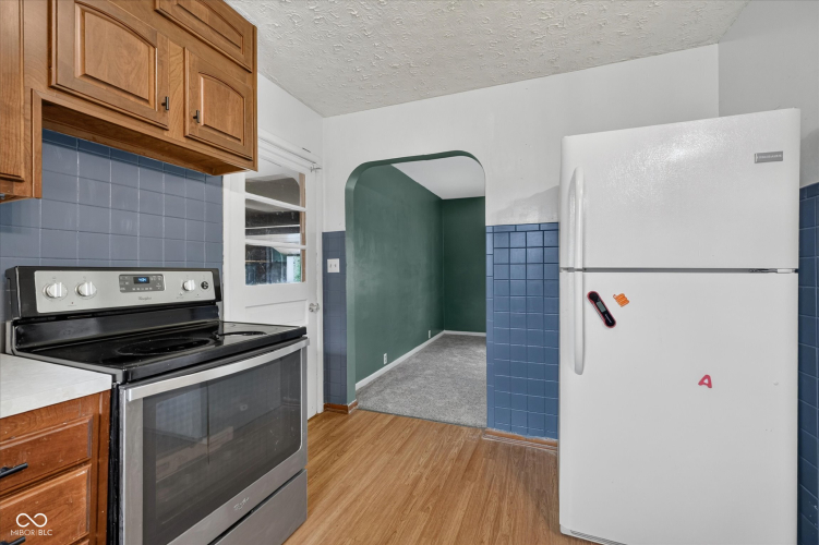 Listing Image 13