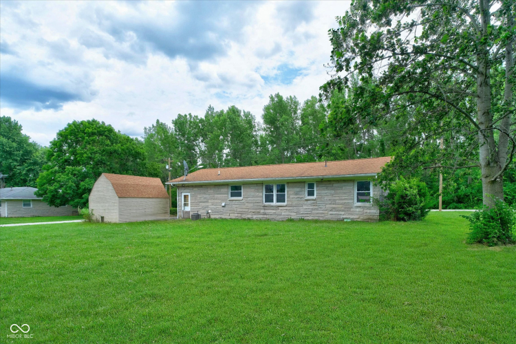 Listing Image 23