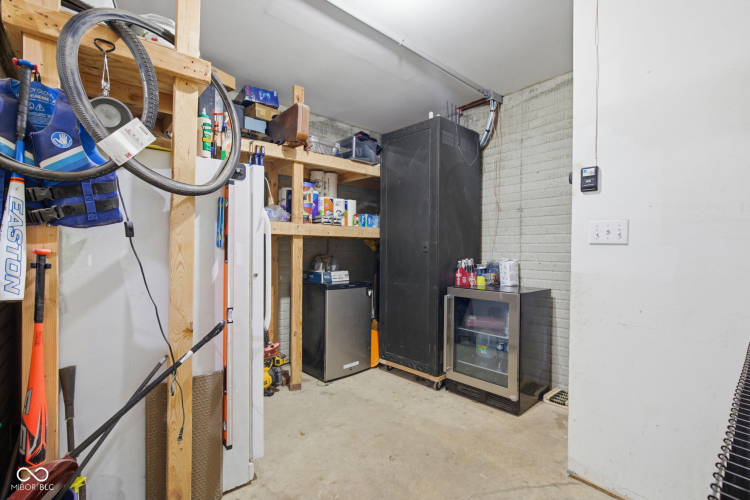 Listing Image 34