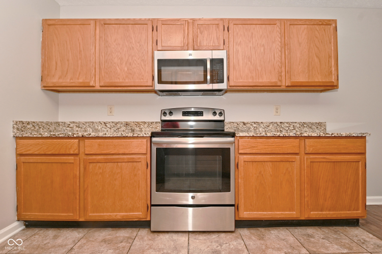 Listing Image 20