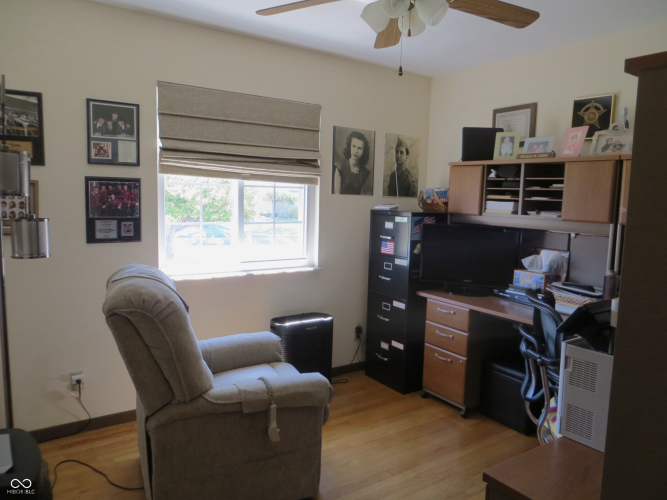 Listing Image 37
