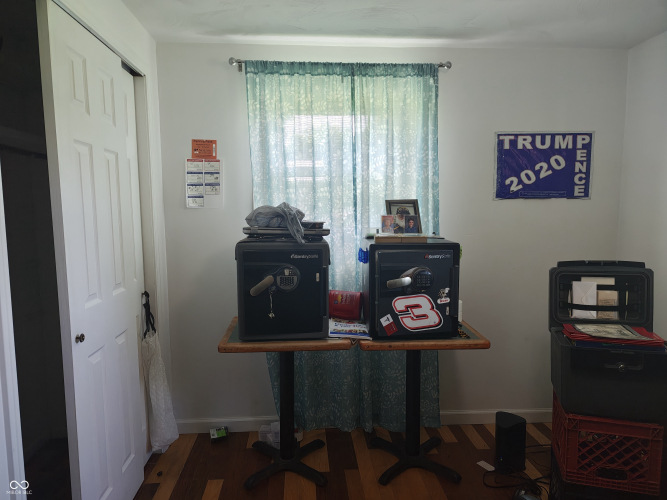 Listing Image 15