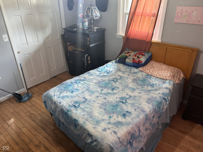 Listing Image 20