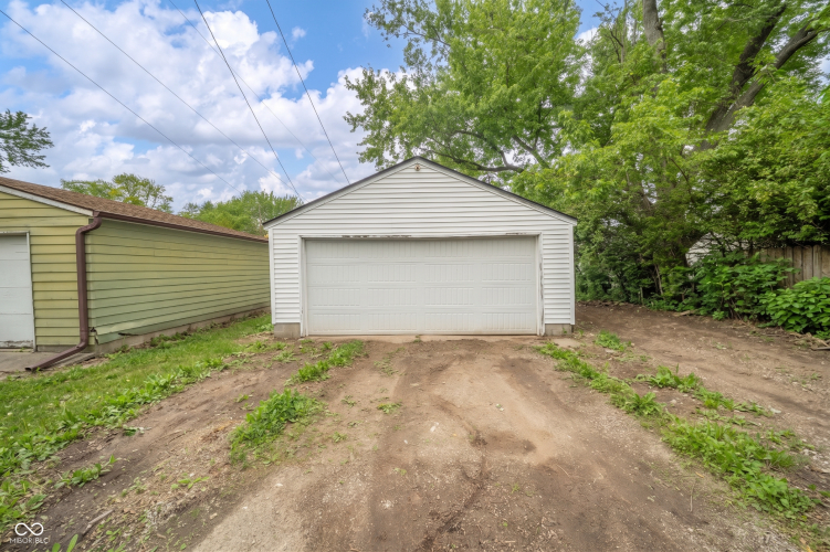 Listing Image 16