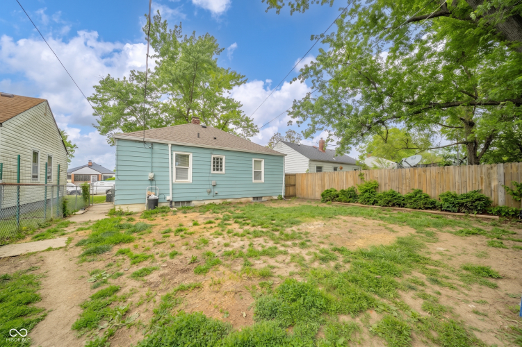 Listing Image 18