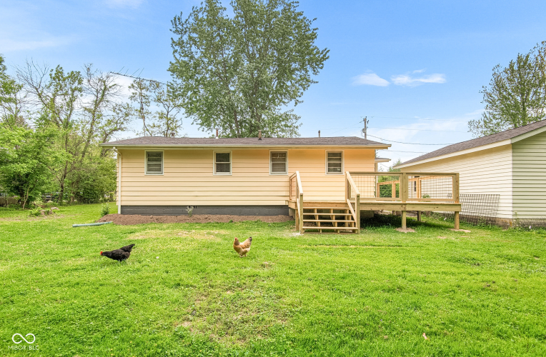 Listing Image 3