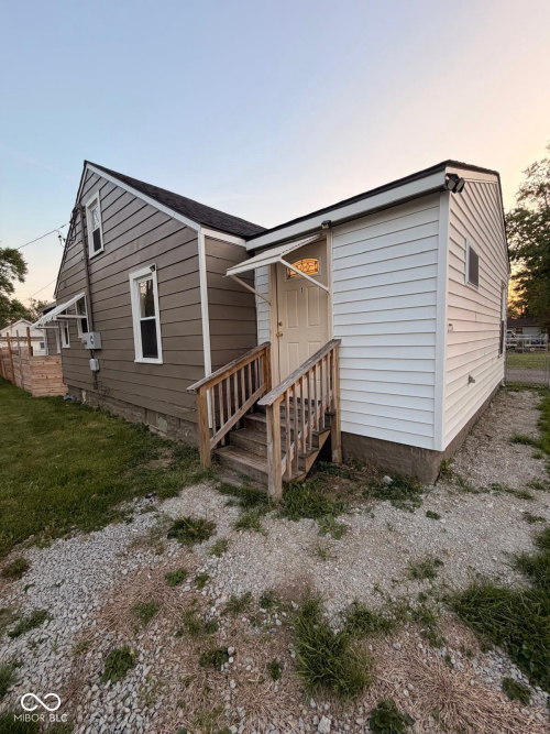 Listing Image 2