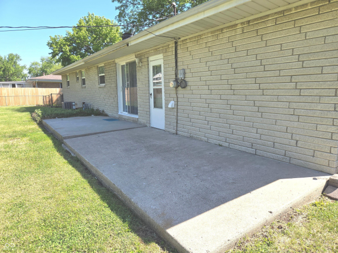 Listing Image 16