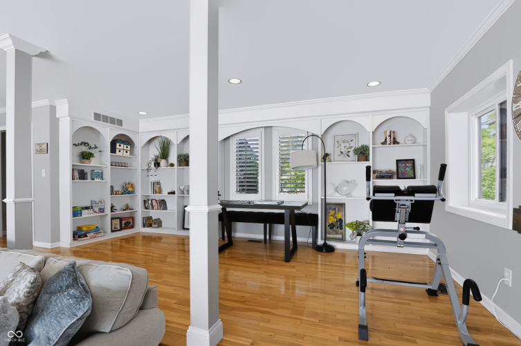 Listing Image 19