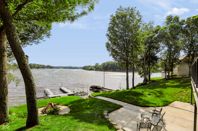 Listing Image 80