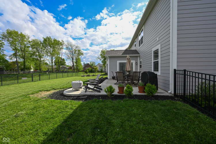 Listing Image 16