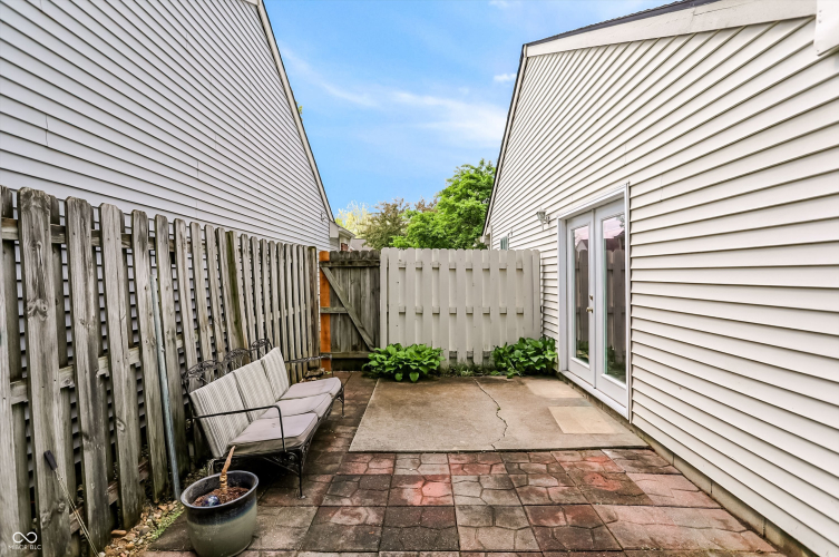 Listing Image 23
